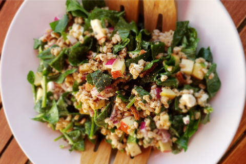 Farro, apple and spinach salad